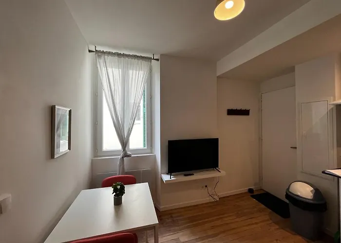 T1 Bis Proche Gare Et Centre Apartmán *